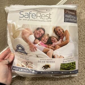 Premium Mattress Protector - White